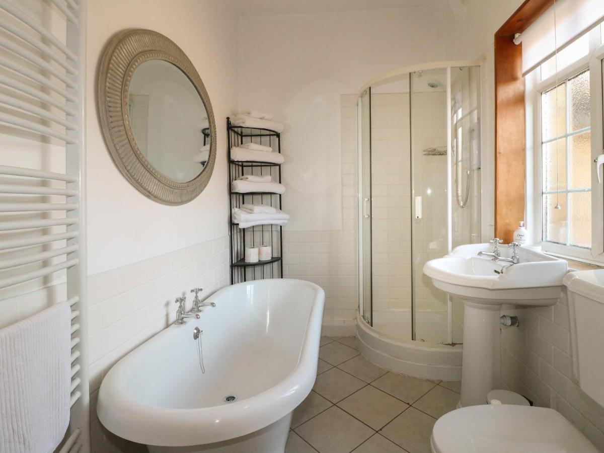 Lees Moor Cottage マトロック エクステリア 写真